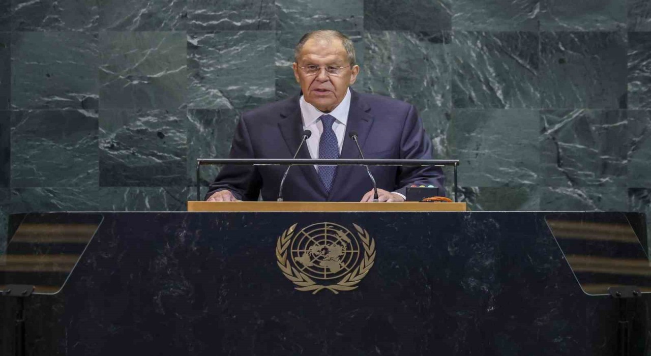 Lavrov: Önlem alınmazsa Filistin topraklarında tanınacak hiçbir şey kalmayacak