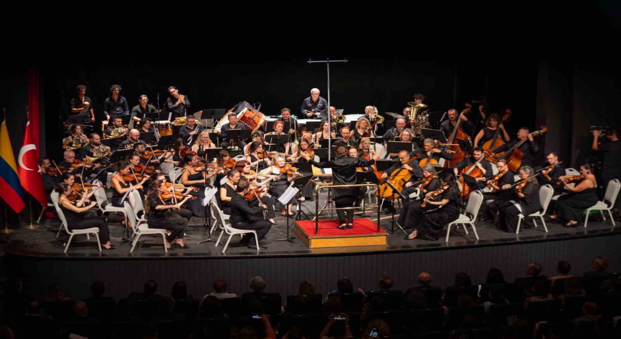 Limak Filarmoni Orkestrasından Türkiyede barış konseri