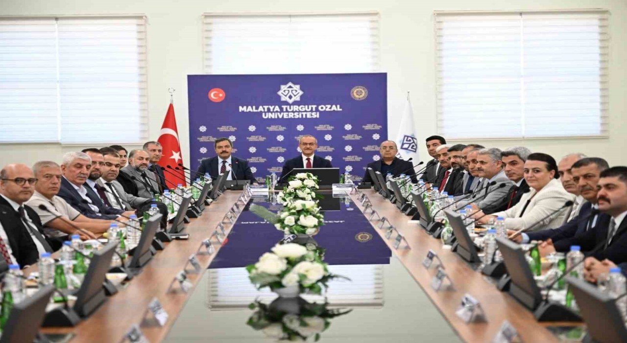 Malatya Valisi Yavuz: MTÜ, akademik çalışmaları ve uluslararası listelerdeki yeriyle dikkat çekmektedir