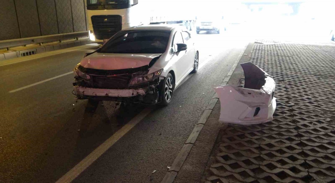 Malatyada alt geçitte zincirleme kaza: 2 yaralı