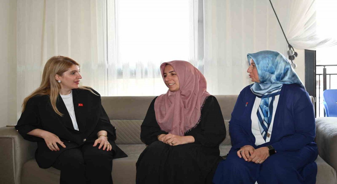 Malatyada depremzedelere yeni yuvaları teslim ediliyor