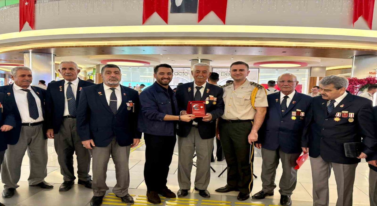 MalatyaParkta Gaziler Günü konseri