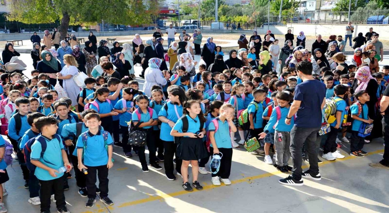 Manisada eğitim - öğretim yılı başladı