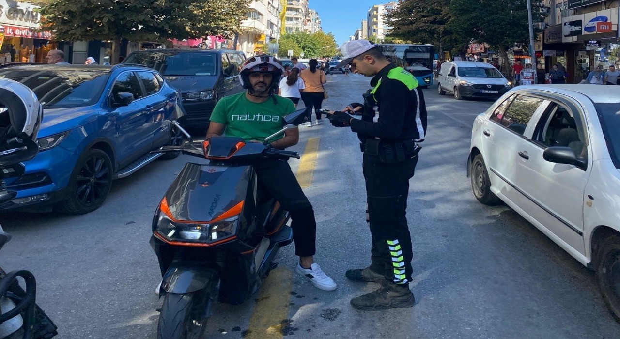 Manisada motosiklet ve motorlu bisikletlere sıkı denetim