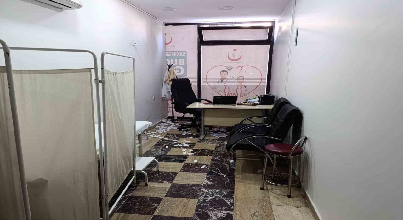 Mardinde aile hekimine darp anı güvenlik kamerasında