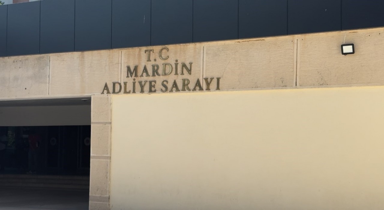 Mardinde babasını patlayıcıyla öldürmek istediği öne sürülen sanığın yargılanması başladı