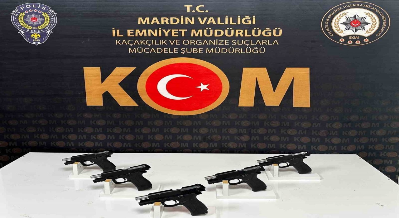 Mardinde bir araçta 5 ruhsatsız tabanca ele geçirildi, 1 şahıs tutuklandı