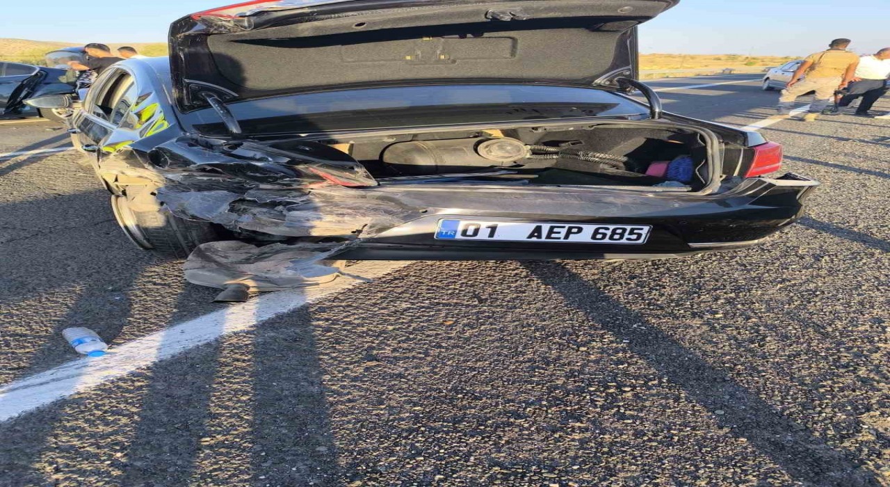 Mardinde iki otomobil çarpıştı: 7 yaralı