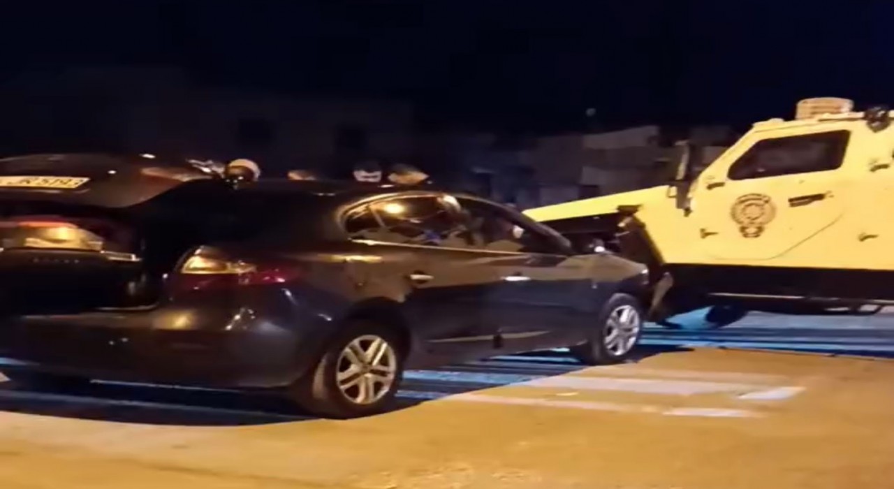 Mardinde zırhlı araç ile otomobil çarpıştı: 2 yaralı