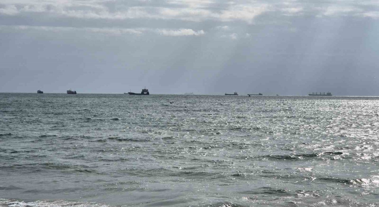 Marmarada deniz ulaşımına Poyraz engeli