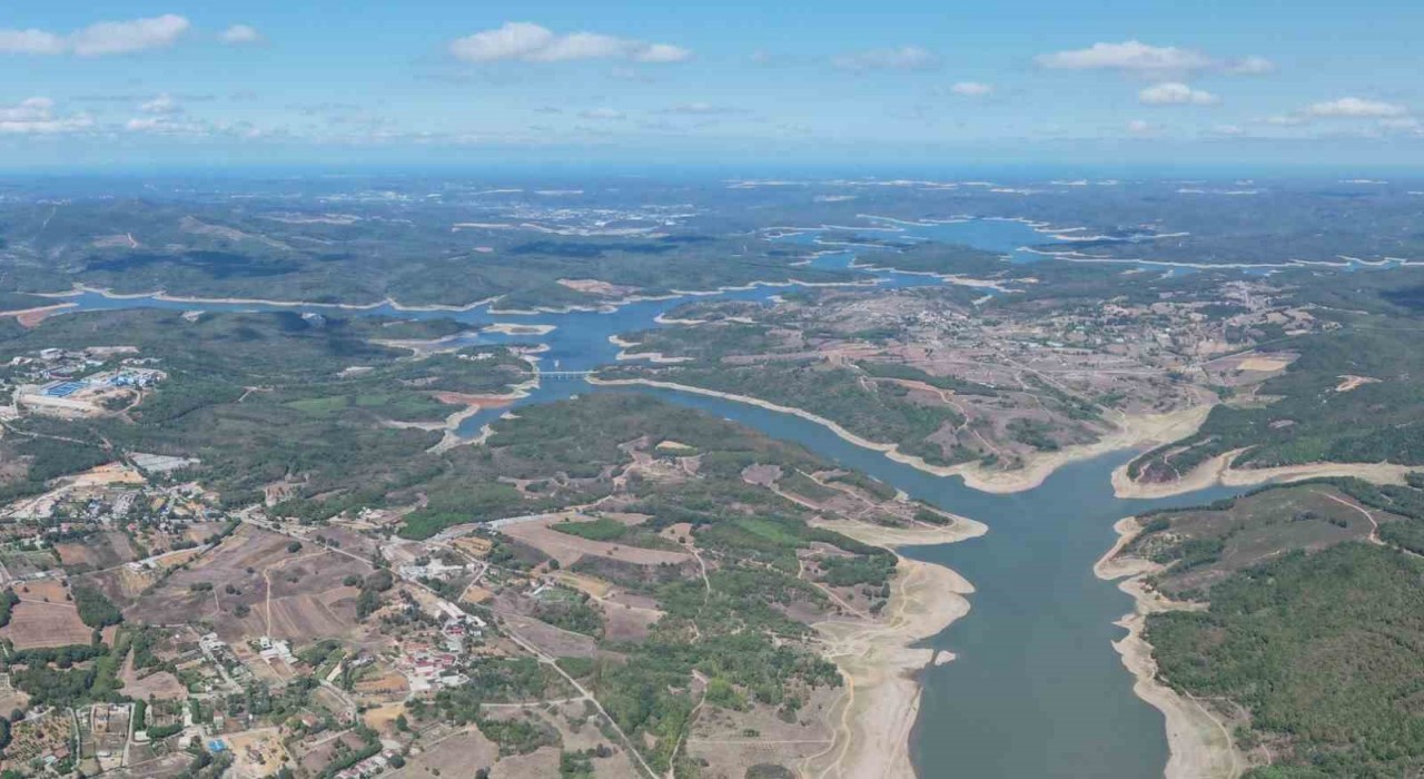 Megakentte barajlar alarm veriyor: İstanbulu besleyen barajlar çekildi