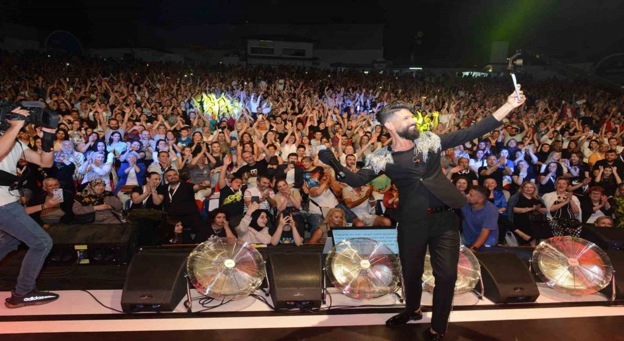 Mehmet Çevikten ücretsiz konser
