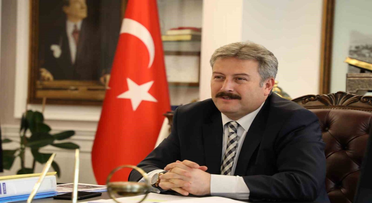 Melikgazi Belediyesinden 5 bin öğrenciye çanta ve kırtasiye desteği