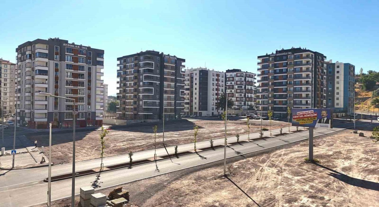 Melikgazide modern daireler sahiplerini buluyor