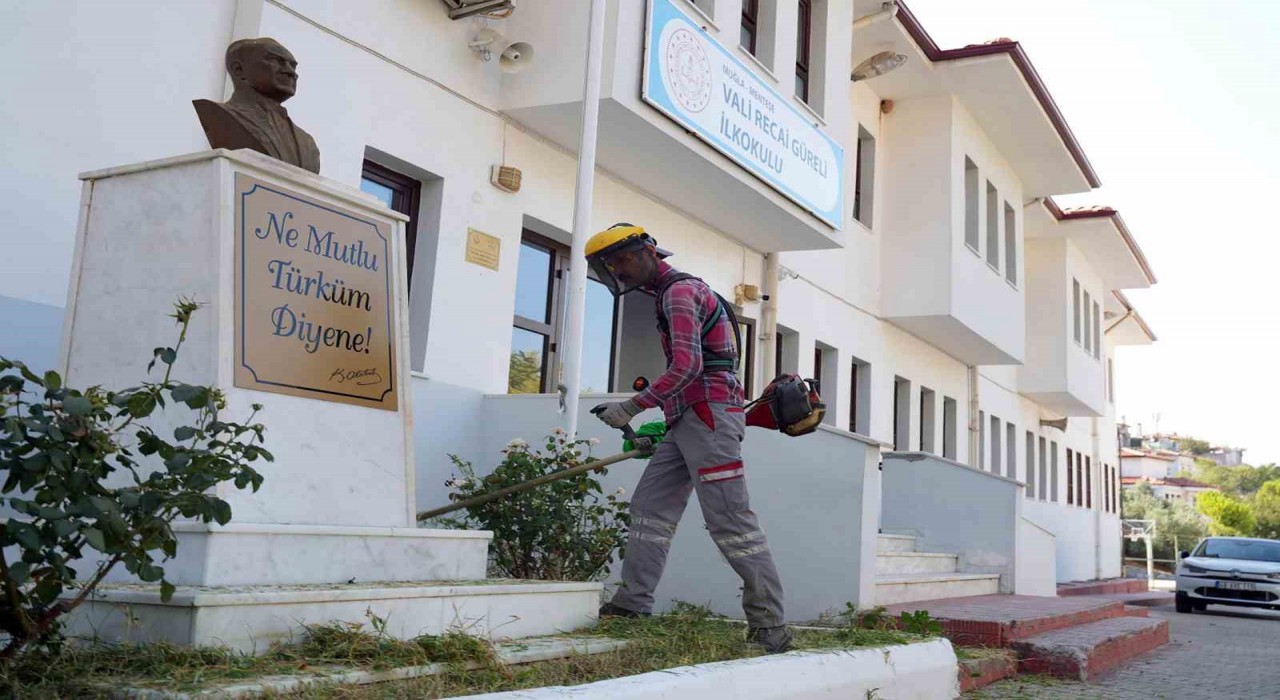 Menteşe Belediyesinden okullara destek