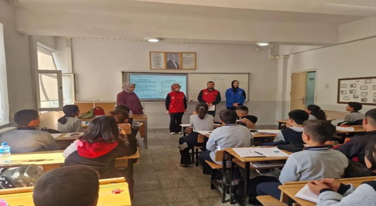 Merkezim Her Yerde projesi Hamurda öğrencilerle buluştu