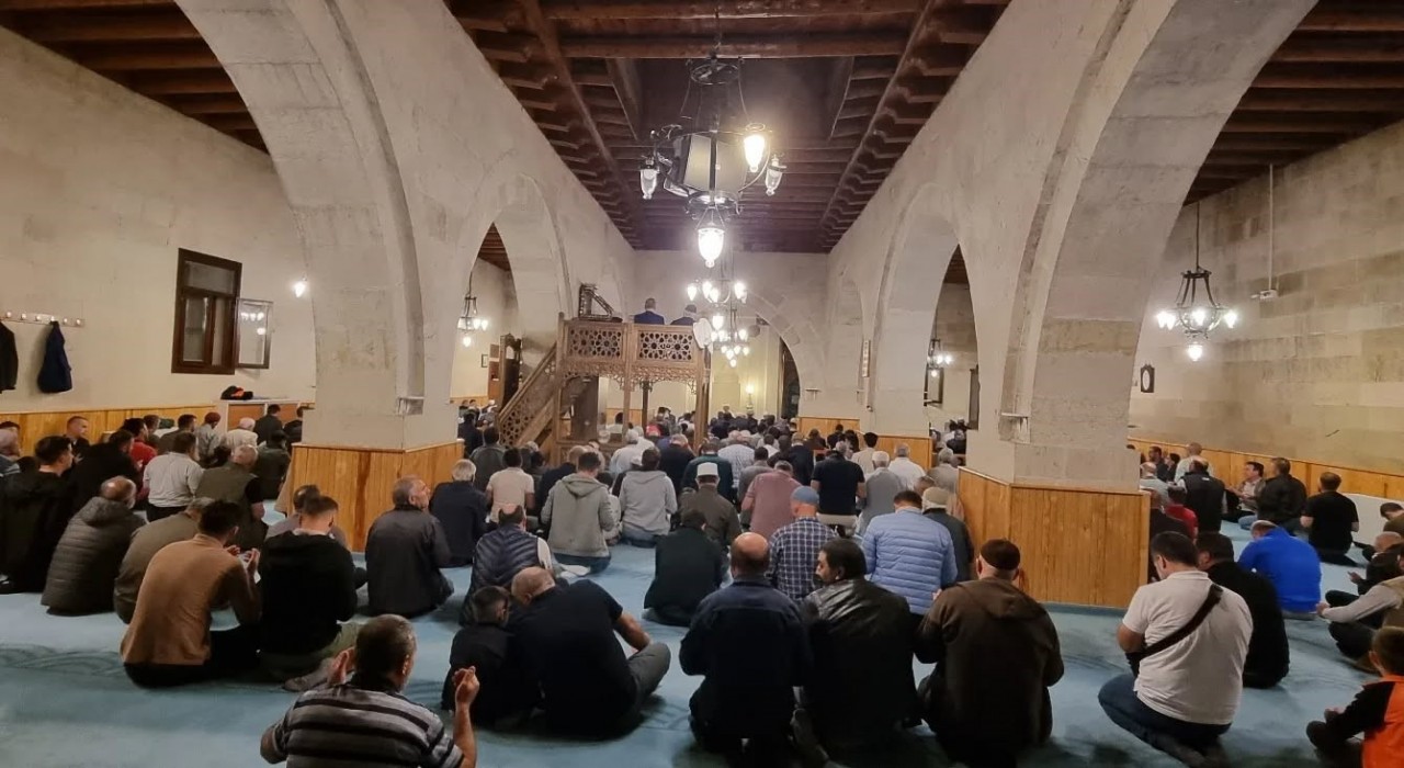 Mevlit Kandili Bayburtta dualarla idrak edildi