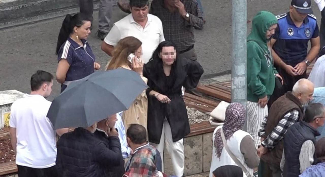 Meydanda ‘laf atma kavgası: 1 yaralı, 1 gözaltı