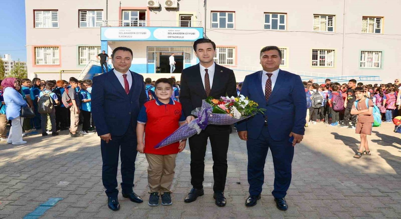 Midyatta ilk ders zili çaldı