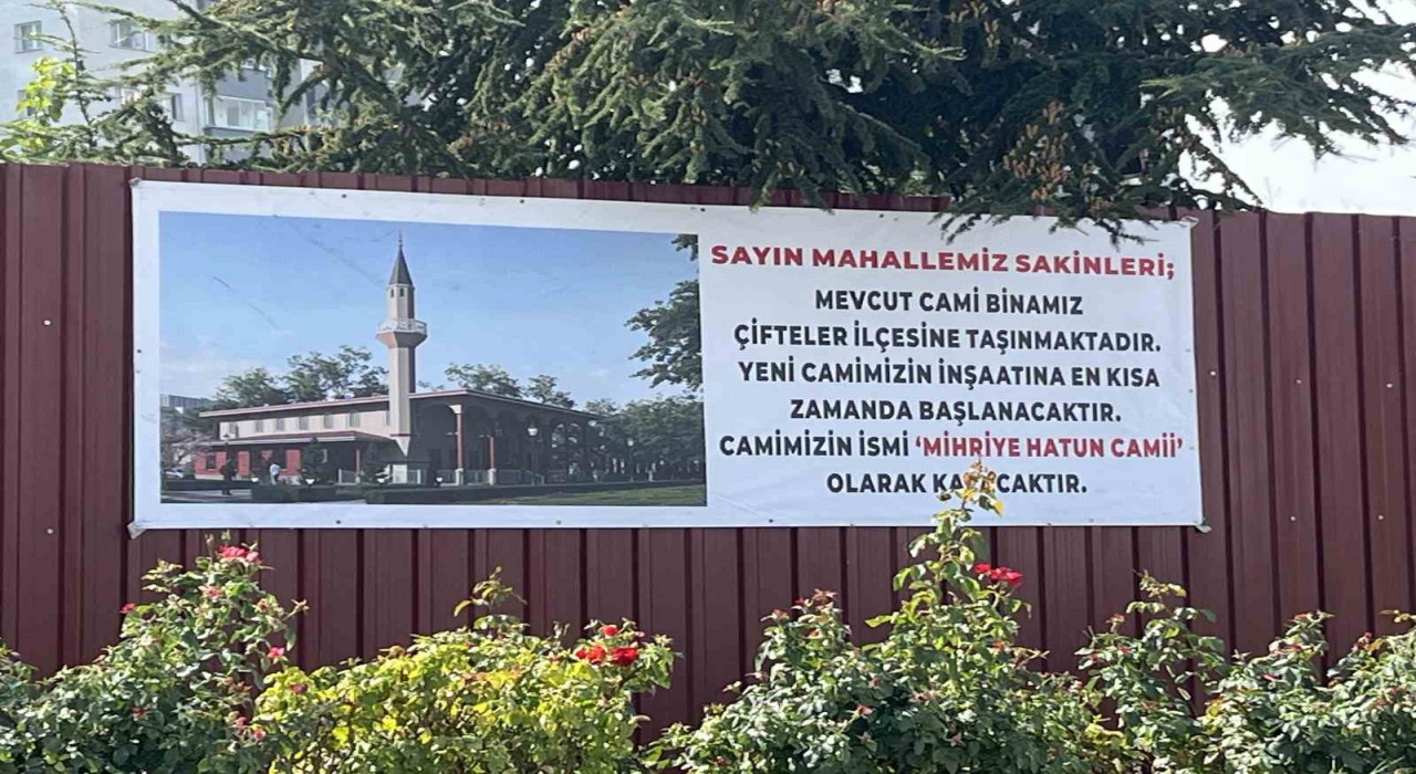 Mıhriye Hatun Camii taşınıyor