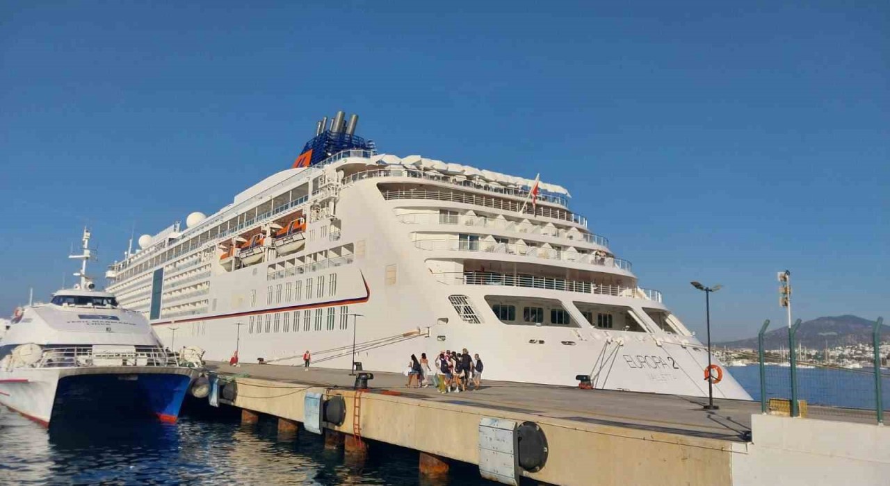 Mikonostan Bodruma 481 yolcu getirdi