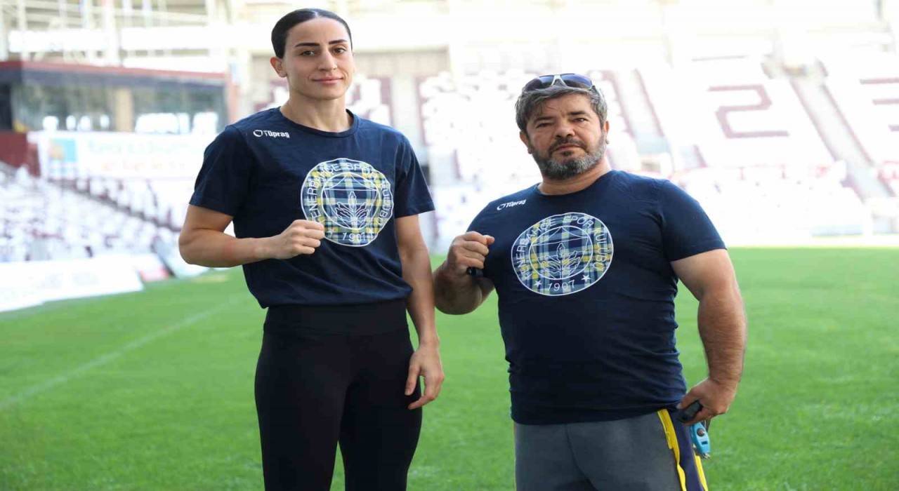 Milli boksör Gizem Özer, dudağındaki uçuktan dolayı elendi