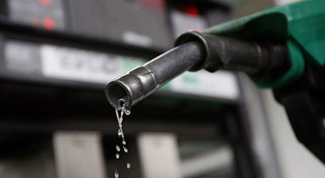 Motorine Zam Geliyor: Akaryakıt Fiyatları Tabelaları Değiştirecek