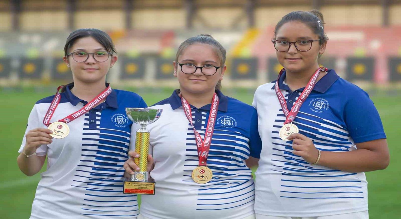 Muğla Büyükşehir okçuları U15 Türkiye Şampiyonasına damga vurdu