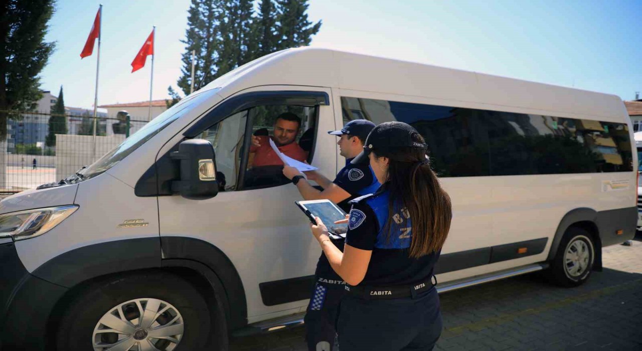 Muğla Büyükşehir zabıtasından servis araçlarına ‘Öğrenci Güvenliği denetimi