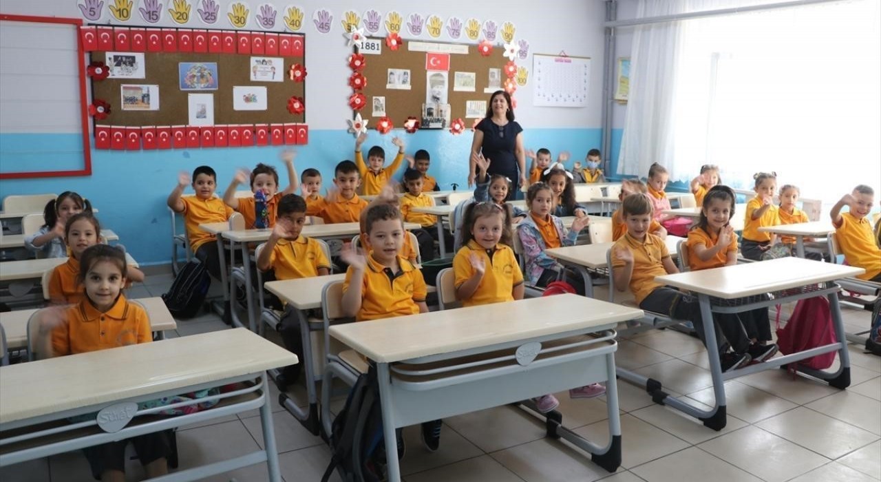 Muğlada 163 bin öğrenci ders başı yapacak