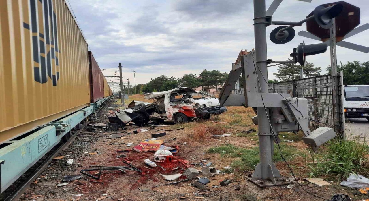 Muratlıda hemzemin geçitte kaza: 1 yaralı