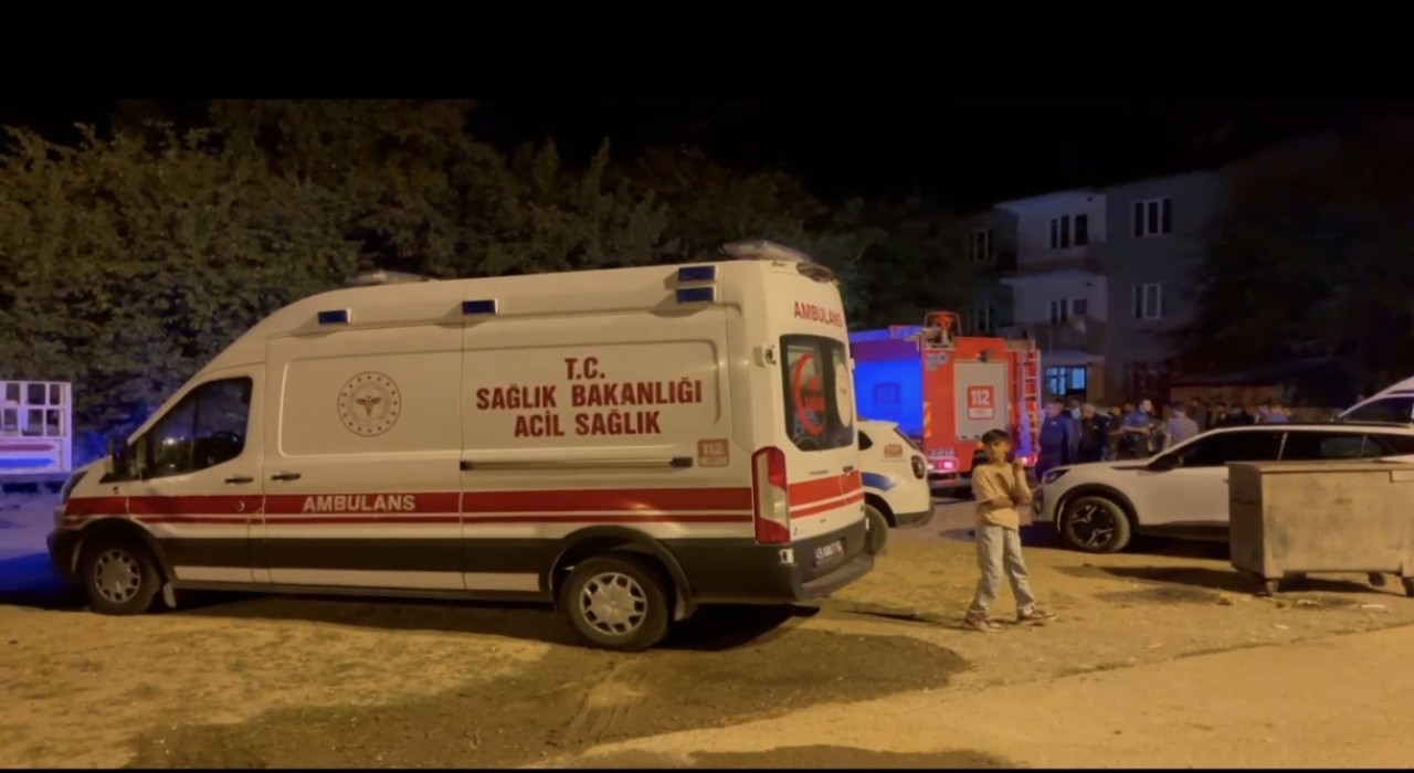 Muşta çıkan yangın yaşlı adamın canına mal oldu