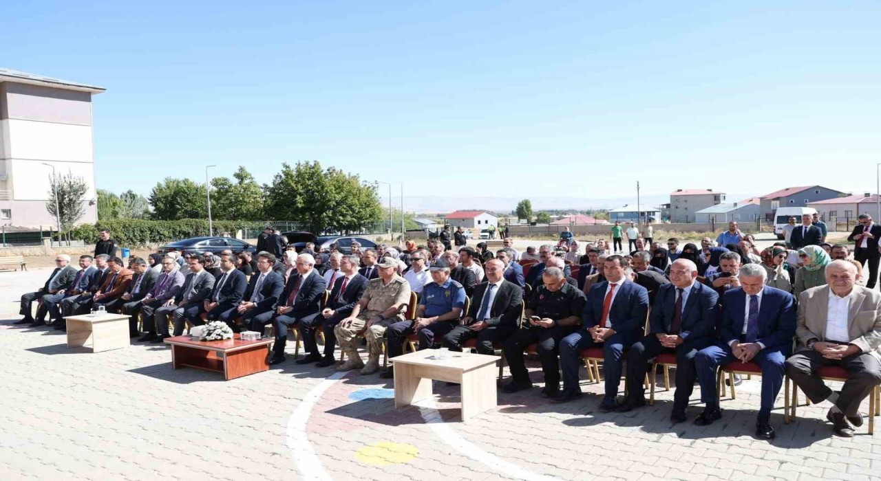 Muşta İlköğretim Haftası etkinliklerle kutlandı