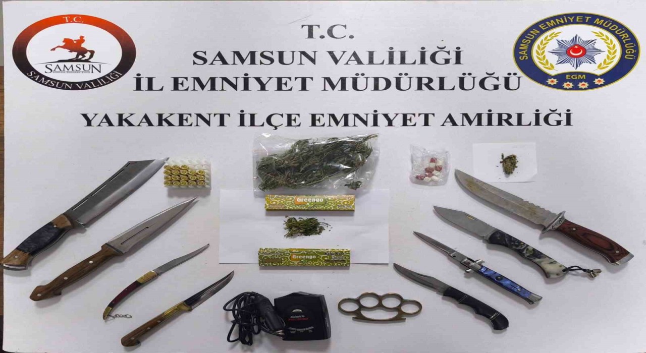 Narko alan uygulamasında silah, uyuşturucu ve radar tespit cihazı ele geçirildi