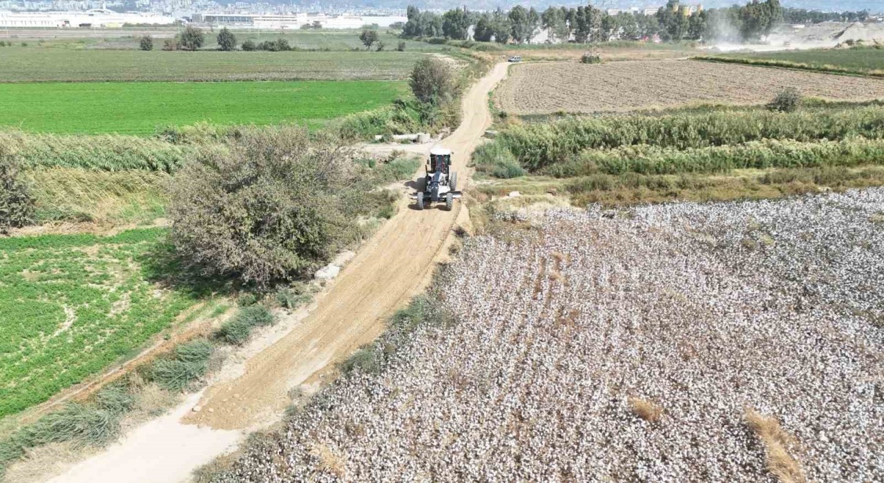 Nazilli Belediyesinden çiftçilere ulaşım kolaylığı