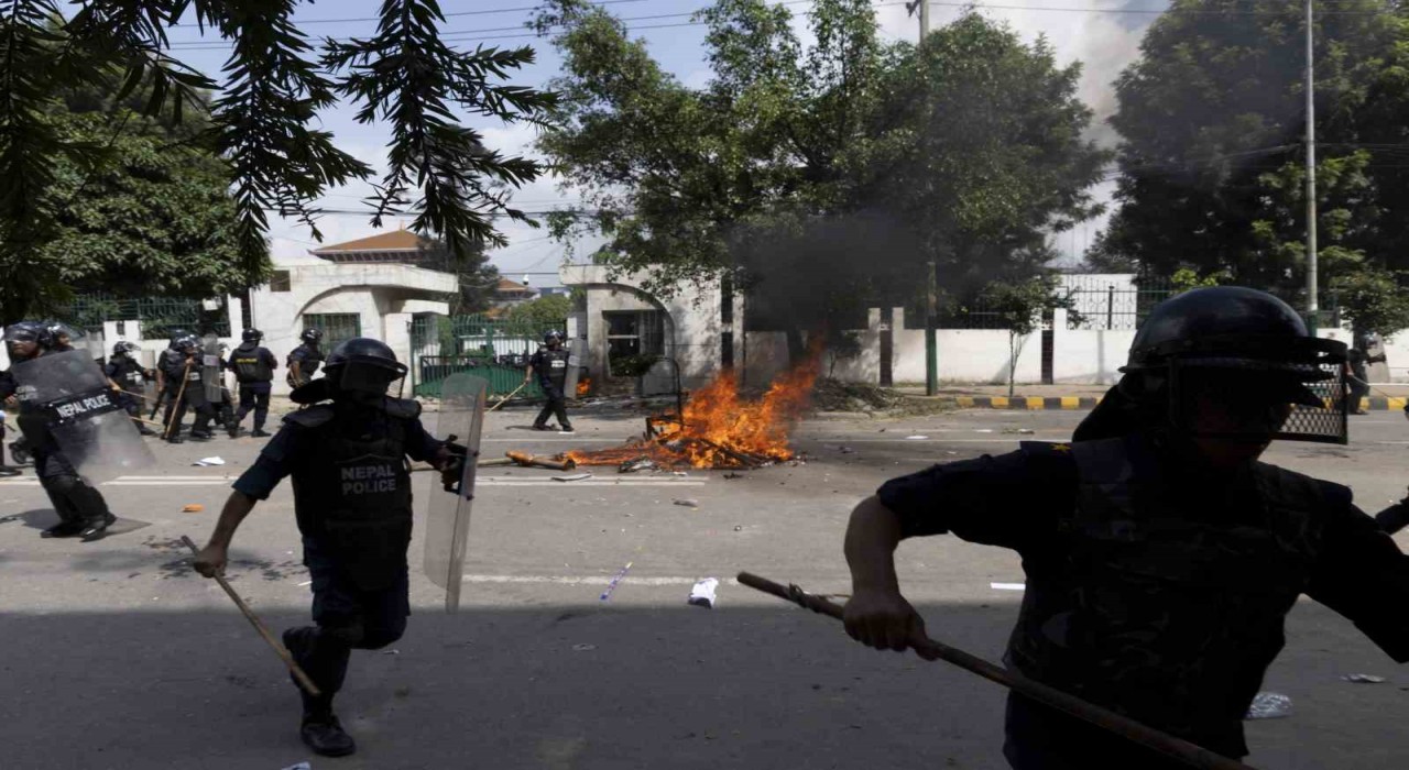 Nepalde sosyal medya yasağı protestolarında ölü sayısı 19a yükseldi