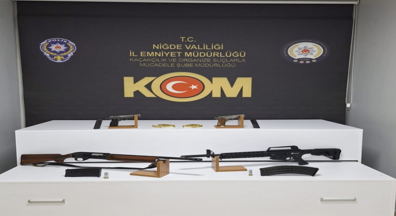 Niğdede silah teşhircilerine operasyon: 4 gözaltı