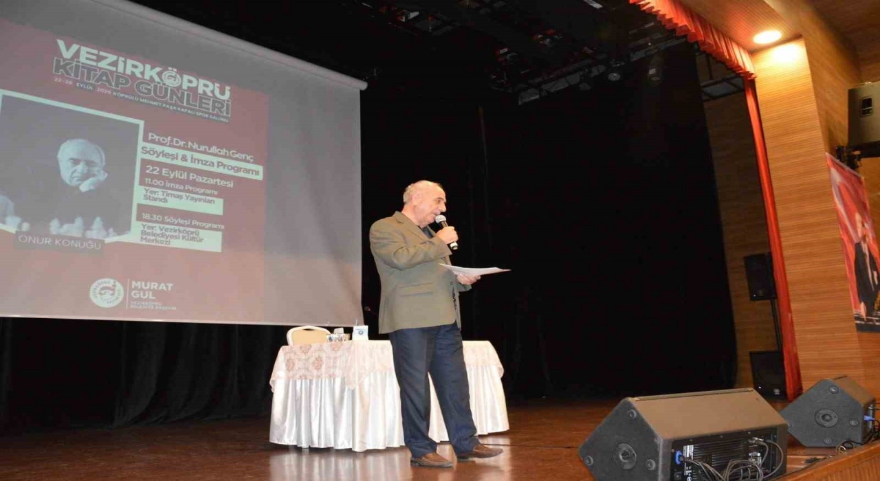 Nurullah Genç: Yola çıkın ama yoldan çıkmayın