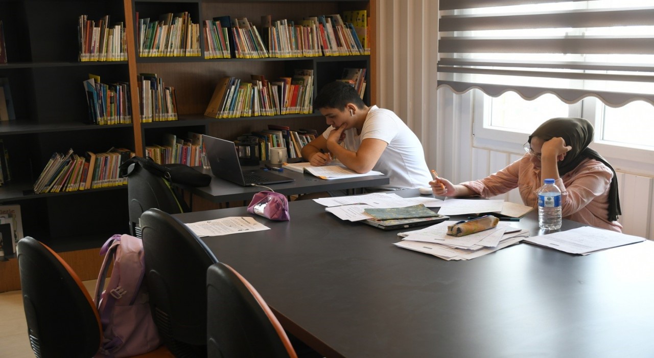 Öğrencilerin bu yıl da gözdesi Kütüphane ve Kitap Kafe olacak