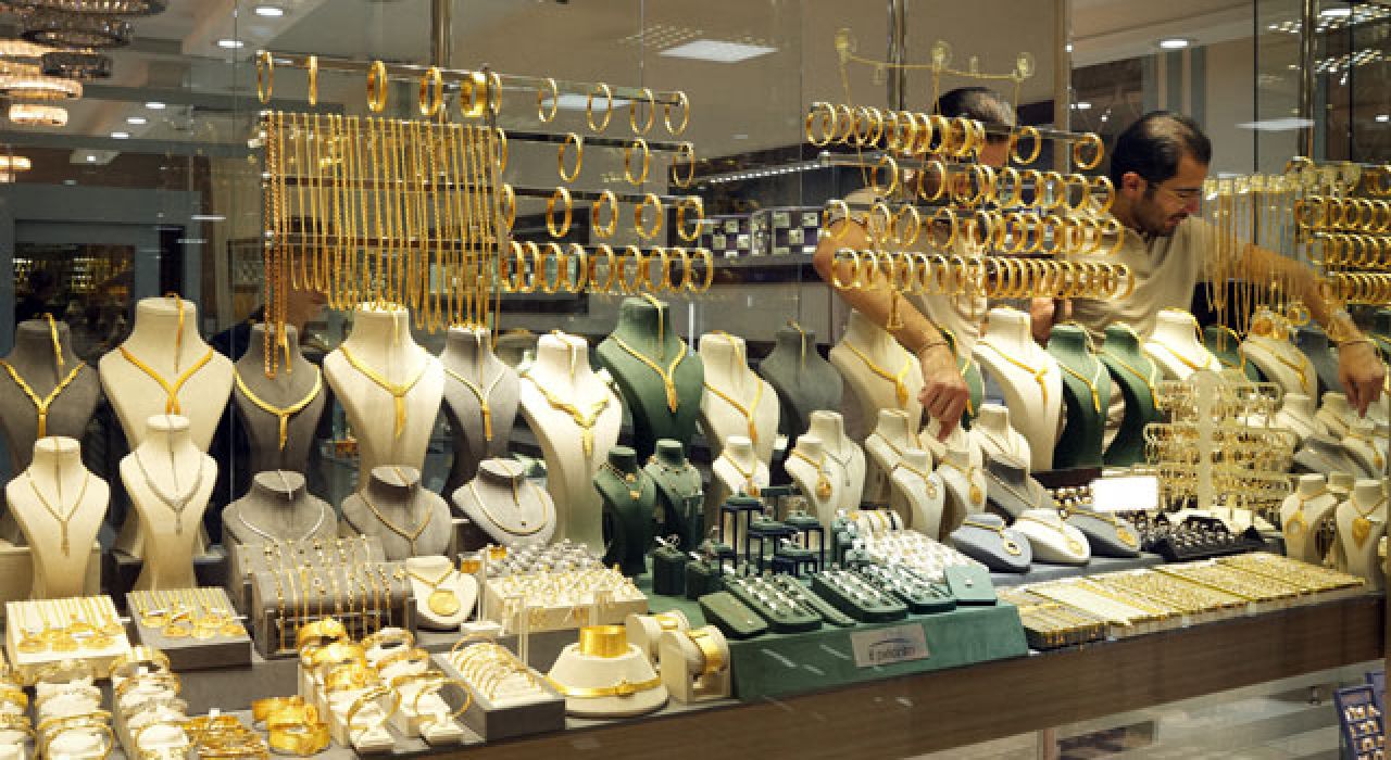 Ons ve Gram Altın Rekor Kırmaya Devam Ediyor