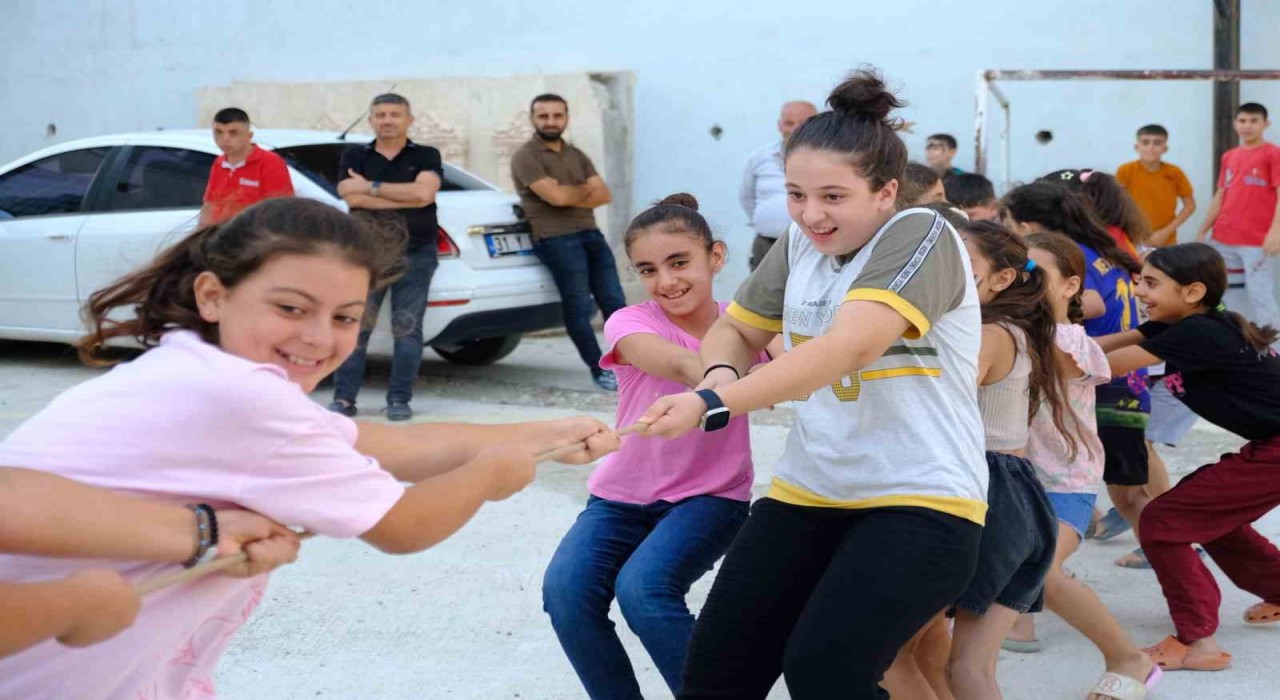 Orhanlı Mahallesinde çocuklar doyasıya eğlendi