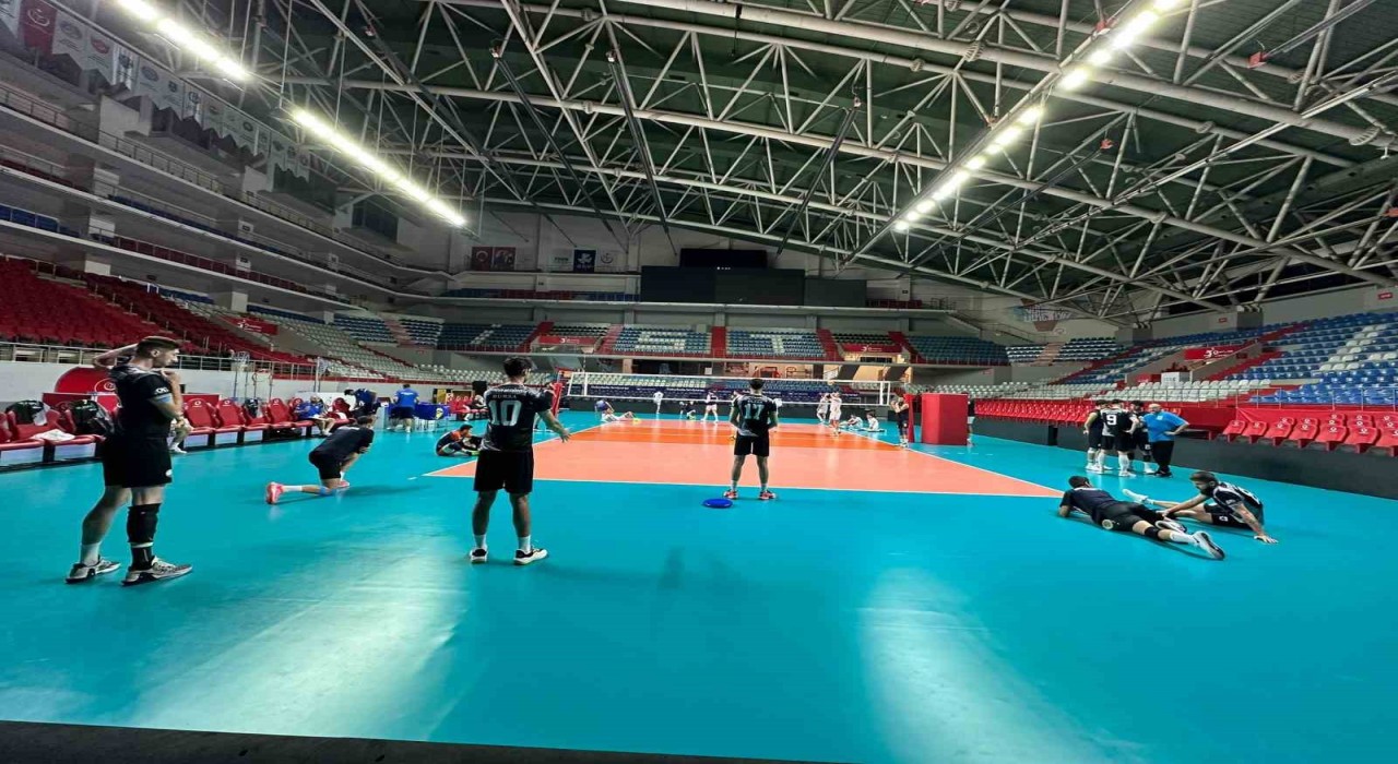 Osmangazi Belediyespor Fenerbahçenin düzenlediği turnuvada şampiyon oldu