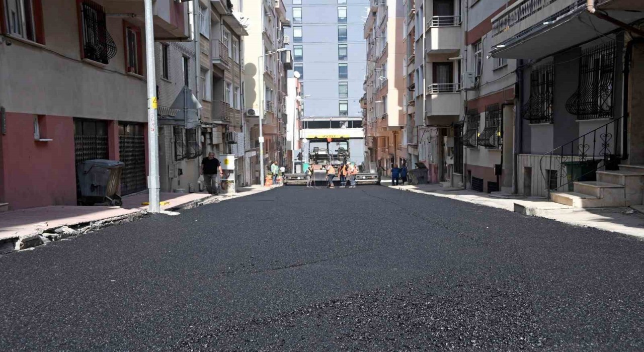 Osmangazide 160 ton asfalt döküldü