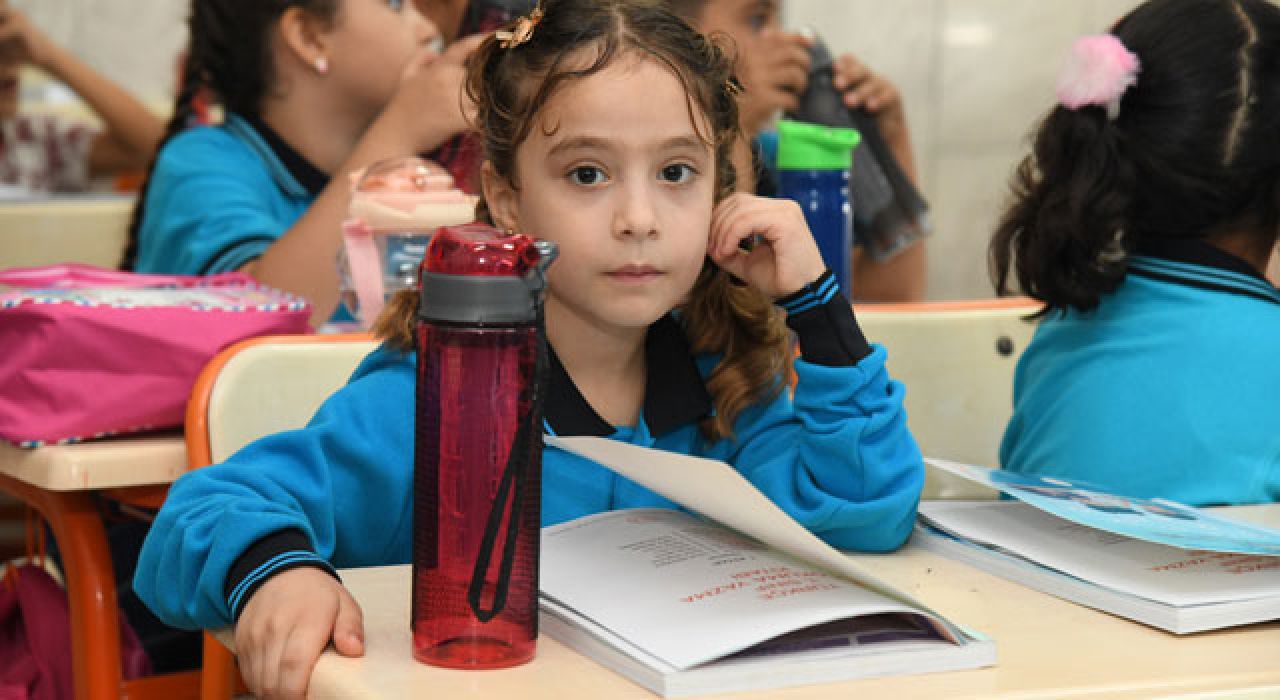 Osmaniye Belediyesi’nden Öğrencilere Çevre Dostu Hediye