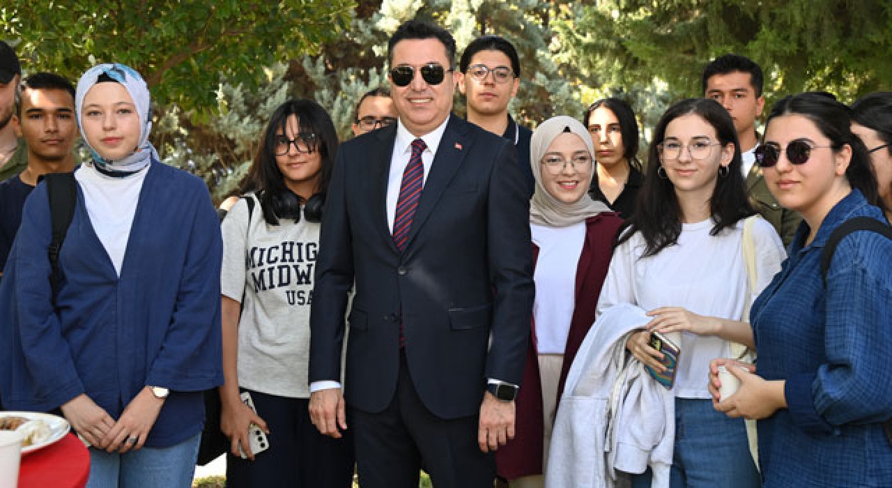 Osmaniye Korkut Ata Üniversitesi’nde Birincilere Özel Buluşma