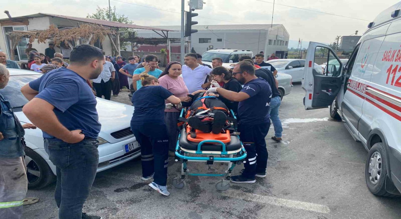 Osmaniyede 3 araç çarpıştı: 3 yaralı