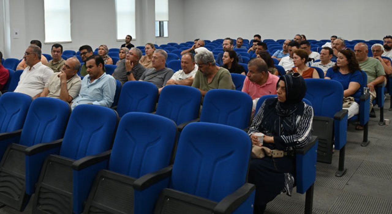 Osmaniye’de Aile Hekimlerine Deri Hastalıkları Eğitimi