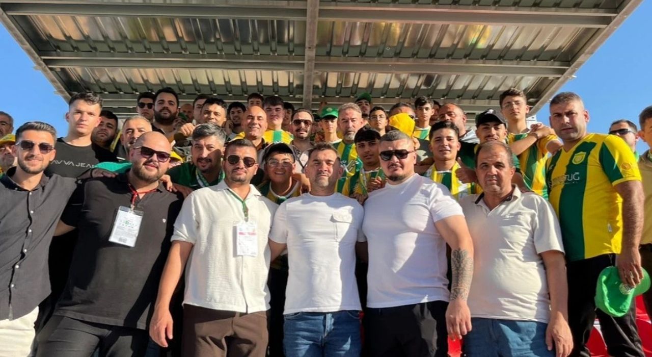 Osmaniyespor Başkanı Maçı Taraftarlarla İzledi