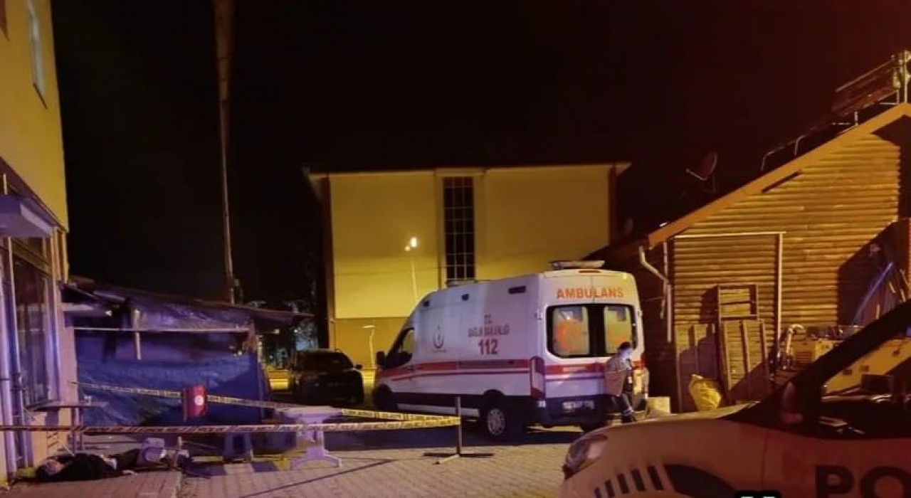 Oturduğu sandalyeden düşerek hayatını kaybetti