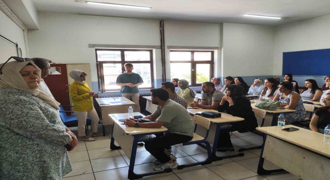 Patnos ilçe Milli Eğitim Müdürü Zeynep Oğuz Çamdan köy okullarına ziyaret